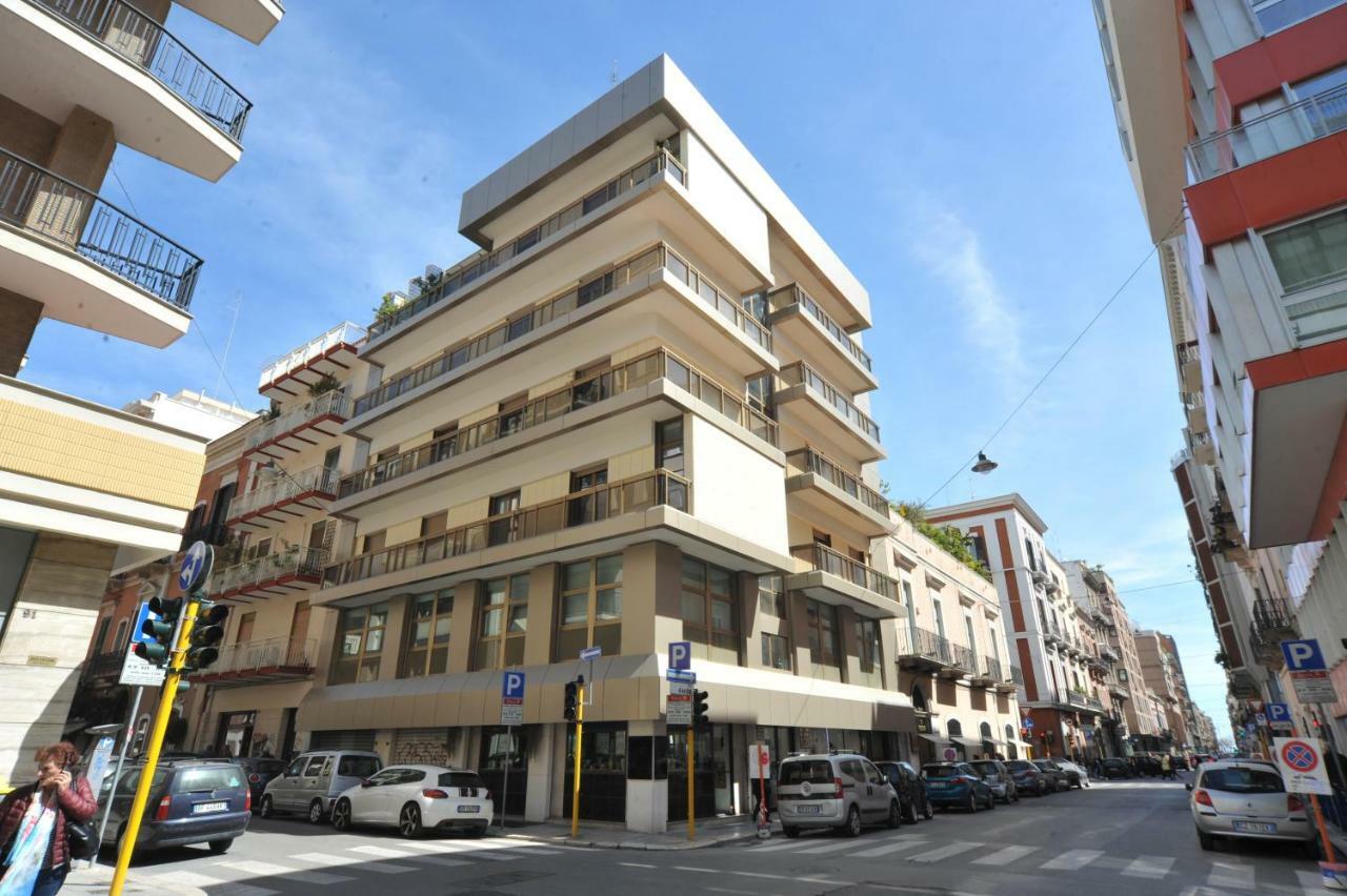 Nicola'S Apartments Bari Exteriör bild